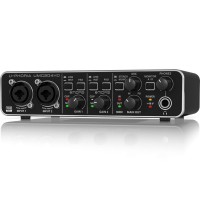 Interfata Audio Behringer UMC204HD